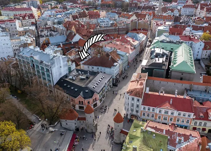 Old Town - Muurivahe *